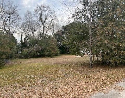 Tiny photo for 9089 Marlboro Avenue, Barnwell, SC 29812 (MLS # 215625)