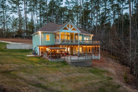 Tiny photo for 137 Memorial Drive, Mccormick, SC 29835 (MLS # 221559)
