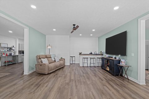 Tiny photo for 137 Memorial Drive, Mccormick, SC 29835 (MLS # 221559)