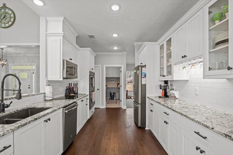 Tiny photo for 137 Memorial Drive, Mccormick, SC 29835 (MLS # 221559)