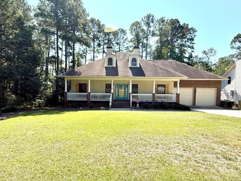 Photo of 305 Kingfisher Point, Mc Cormick, SC 29835 (MLS # 215574)