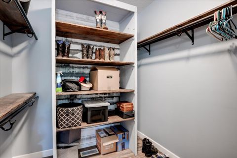 Tiny photo for 305 Kingfisher Point, Mc Cormick, SC 29835 (MLS # 215574)