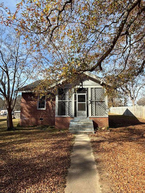 Photo of 136 Mccary Street, Edgefield, SC 29824 (MLS # 220637)