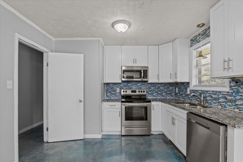 Tiny photo for 542 W Hugh Street W, North Augusta, SC 29841 (MLS # 220026)