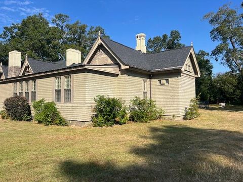 Tiny photo for 329 W Railroad Avenue, Batesburg-Leesville, SC 29006 (MLS # 220142)