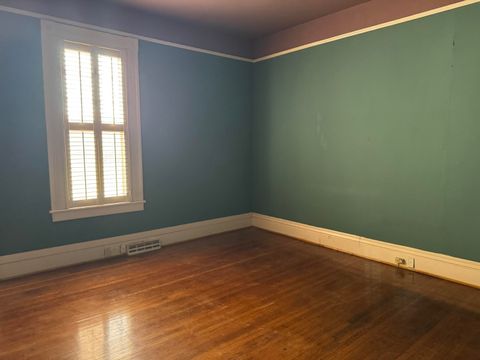 Tiny photo for 329 W Railroad Avenue, Batesburg-Leesville, SC 29006 (MLS # 220142)