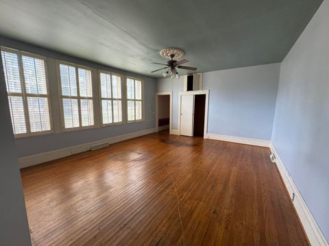 Tiny photo for 329 W Railroad Avenue, Batesburg-Leesville, SC 29006 (MLS # 220142)