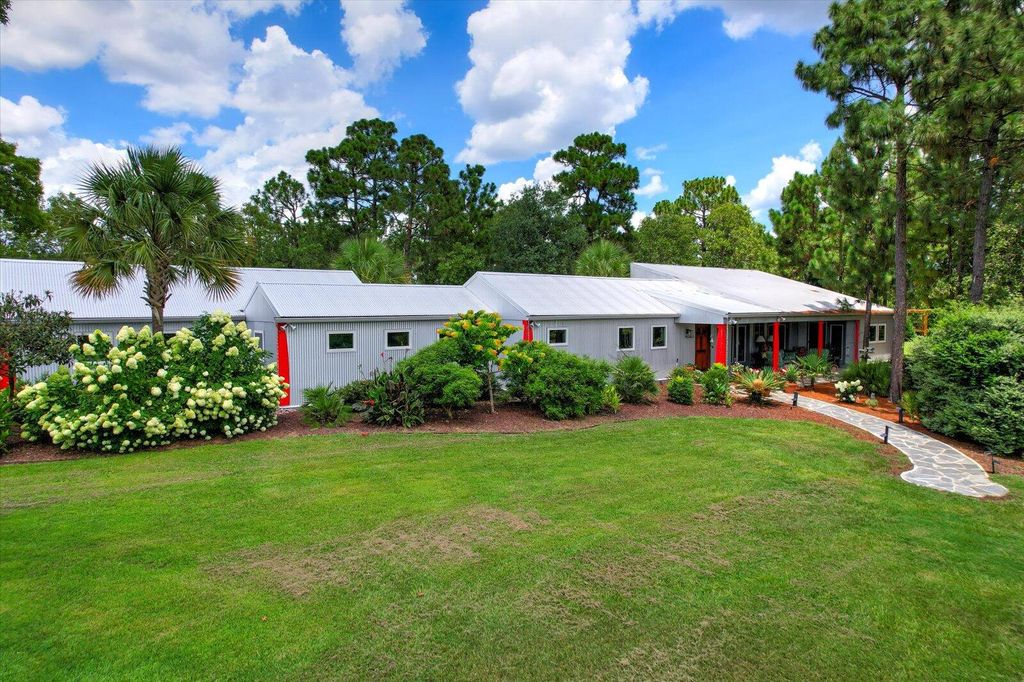 Photo for 407 N Windsor Road, Windsor, SC 29856 (MLS # 216431)