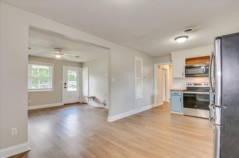 Tiny photo for 501 Edisto Drive, North Augusta, SC 29841 (MLS # 218271)