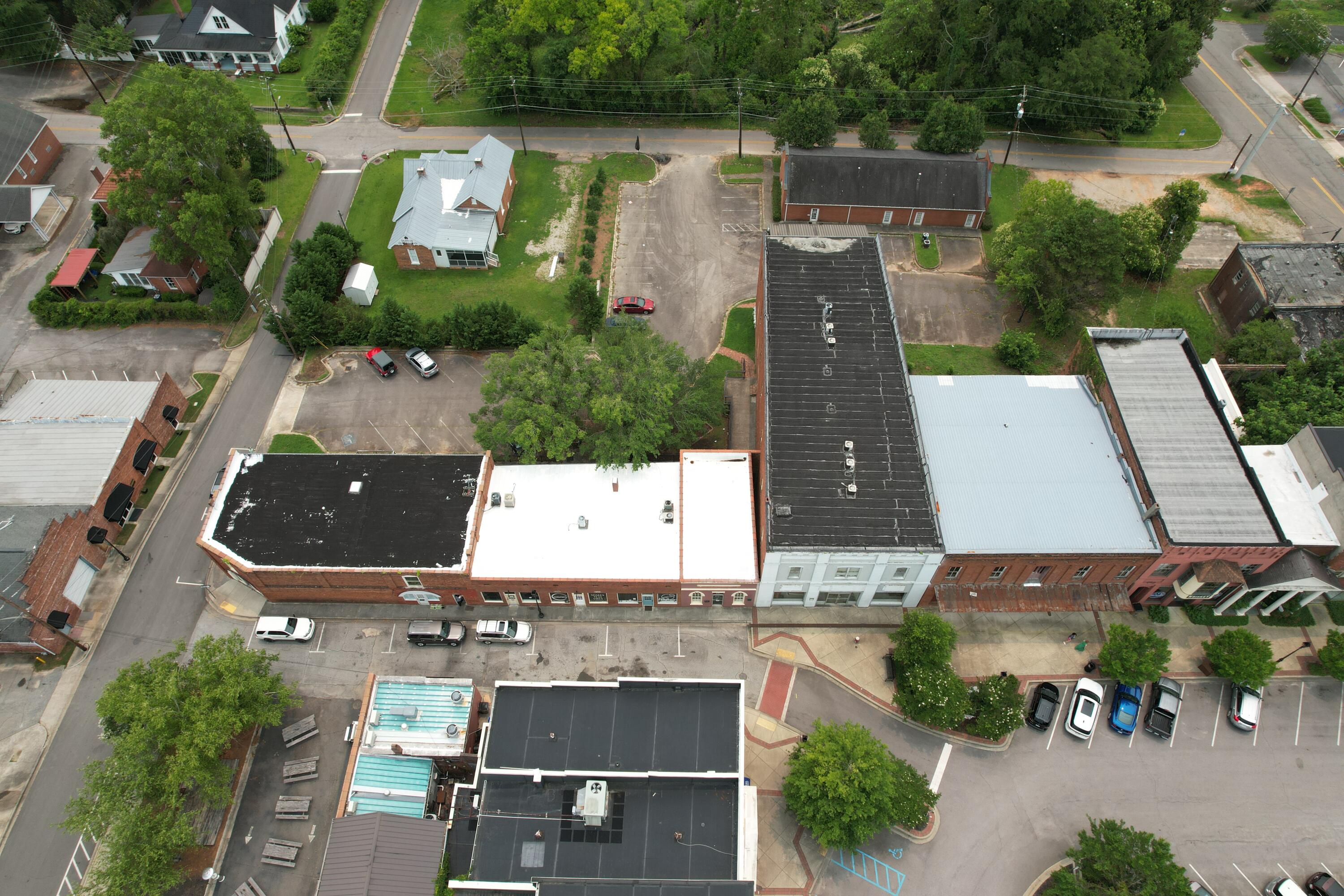 112 Courthouse Street