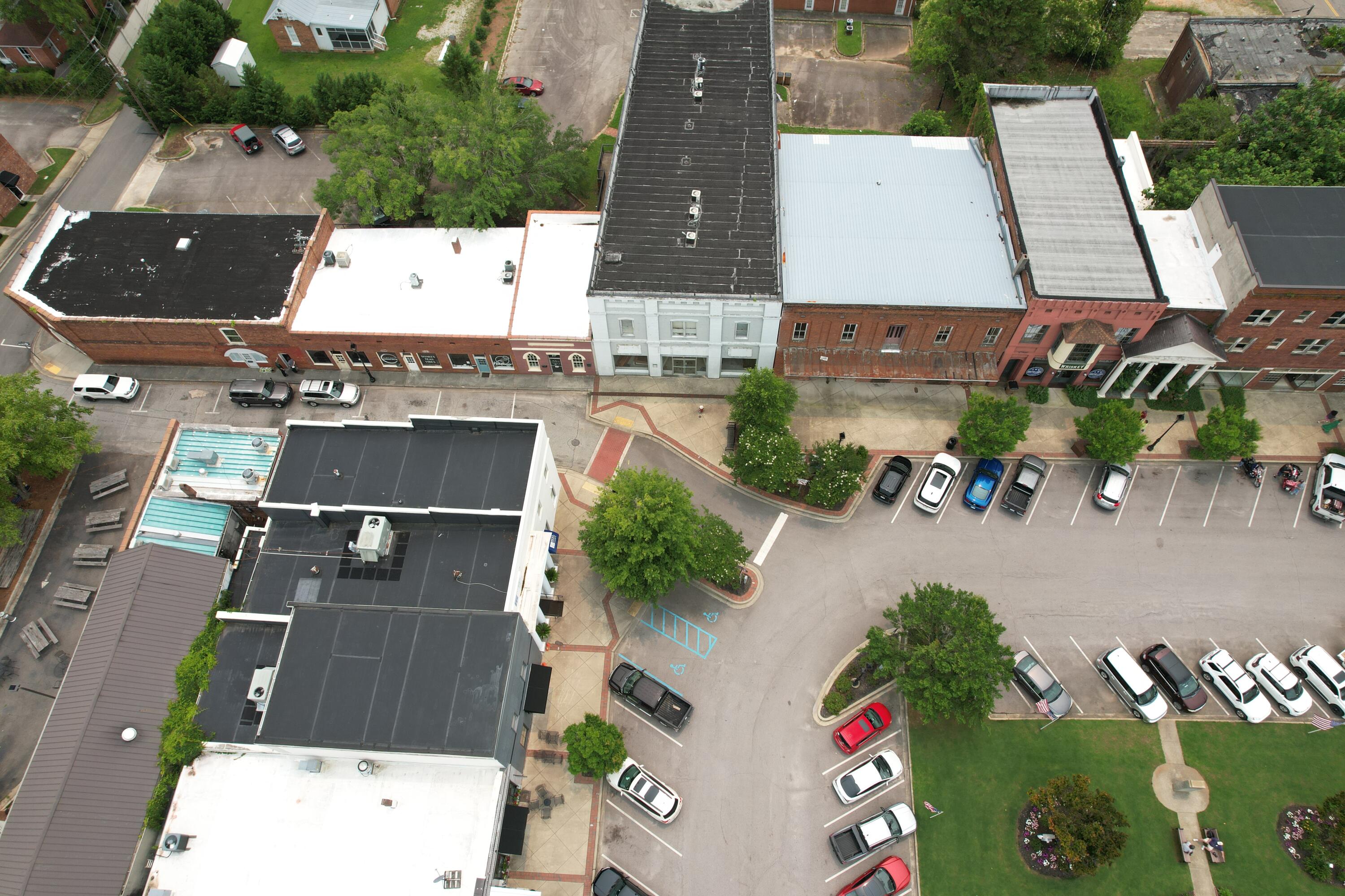 112 Courthouse Street