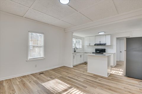 Tiny photo for 221 Edgefield Avenue NE, Aiken, SC 29801 (MLS # 219711)
