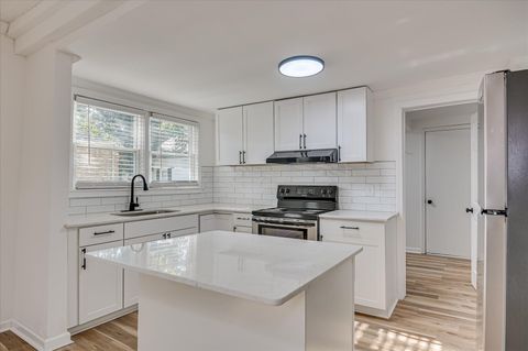 Tiny photo for 221 Edgefield Avenue NE, Aiken, SC 29801 (MLS # 219711)