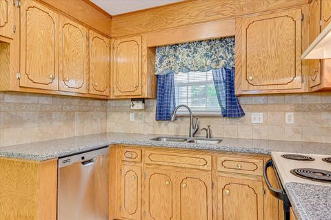 Tiny photo for 3157 Truxton Road, Augusta, GA 30906 (MLS # 219833)