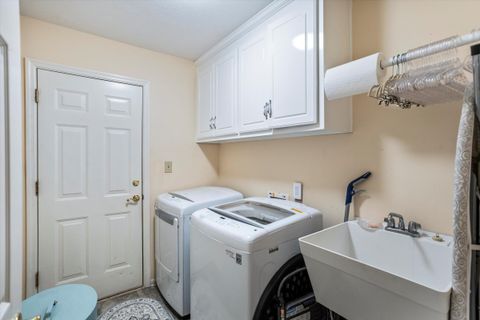 Tiny photo for 137 Golden Pond Court, Aiken, SC 29803 (MLS # 221052)