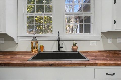 Tiny photo for 900 Naples Avenue, Cayce, SC 29033 (MLS # 221902)