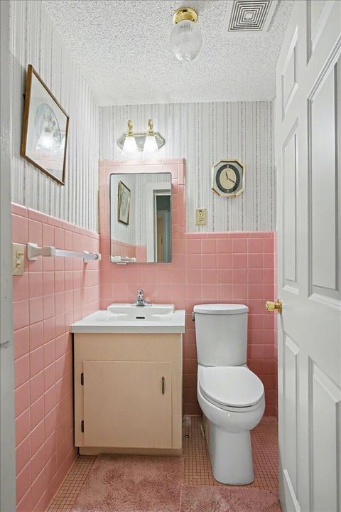 Tiny photo for 900 Naples Avenue, Cayce, SC 29033 (MLS # 221902)