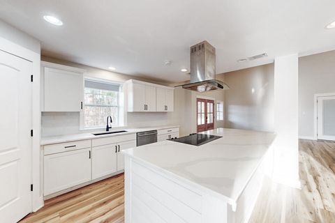 Tiny photo for 9 Springdale Road, Graniteville, SC 29829 (MLS # 220965)