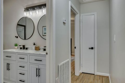 Tiny photo for 909 Valley Road, Aiken, SC 29801 (MLS # 221651)