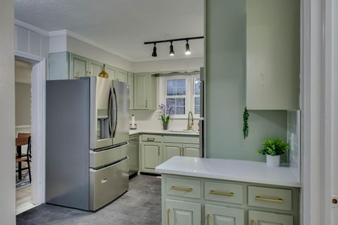 Tiny photo for 909 Valley Road, Aiken, SC 29801 (MLS # 221651)