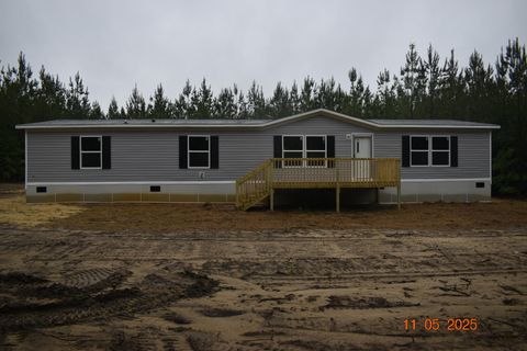 Photo of 839 Warbonnet Road, Springfield, SC 29146 (MLS # 217289) Photo of 839 Warbonnet Road, Springfield, SC 29146 (MLS # 217289)