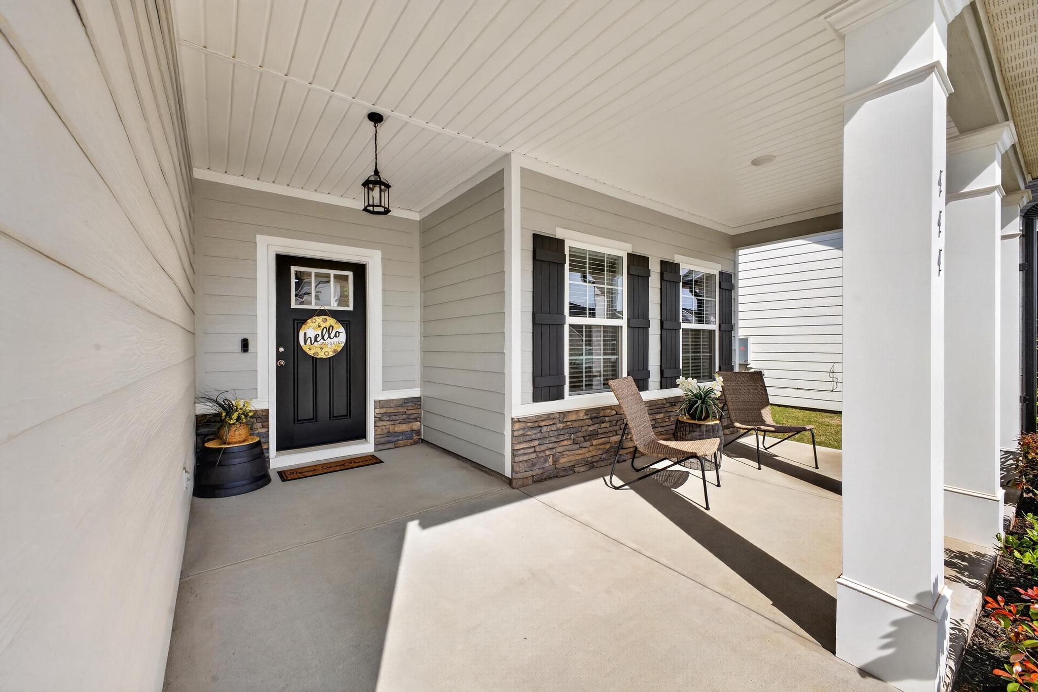 444 Longford Street