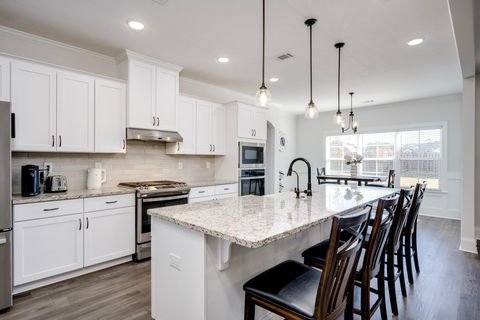 Tiny photo for 323 Bonhill Street, North Augusta, SC 29860 (MLS # 220425)