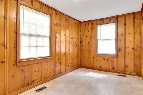 Tiny photo for 256 Williamsburg Street NE, Aiken, SC 29801 (MLS # 219120)