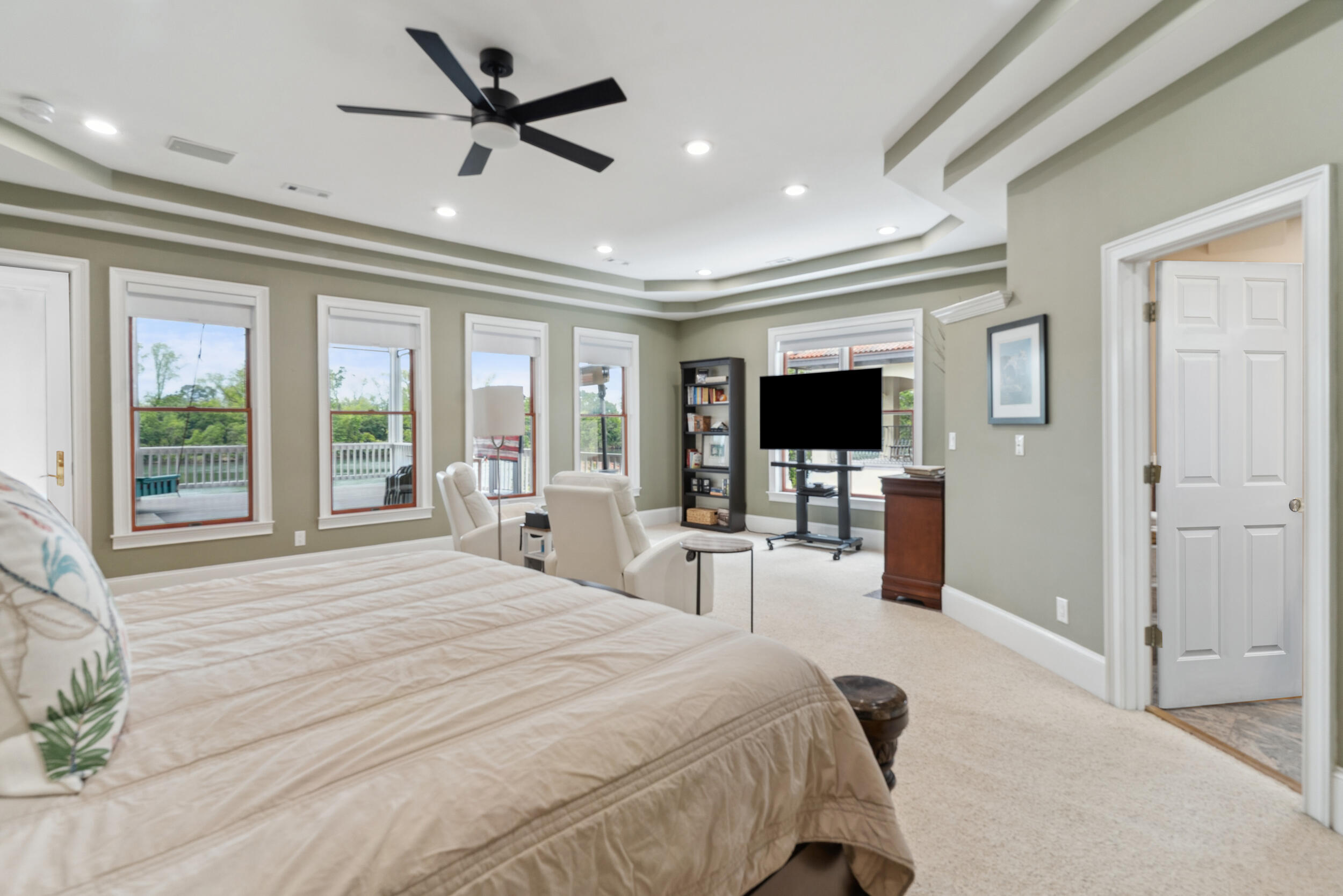 29 Savannah River Place