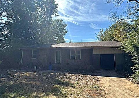 Photo of 1909 Agnew Road, Starr, SC 29684 (MLS # 219854)