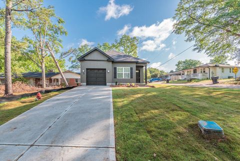 Photo of 1717 Plank Road, North Augusta, SC 29841 (MLS # 218304)