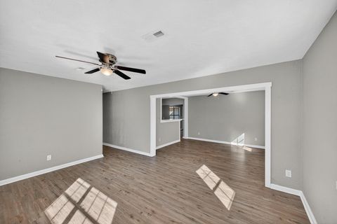 Tiny photo for 500 Tennessee Avenue, New Ellenton, SC 29809 (MLS # 220341)