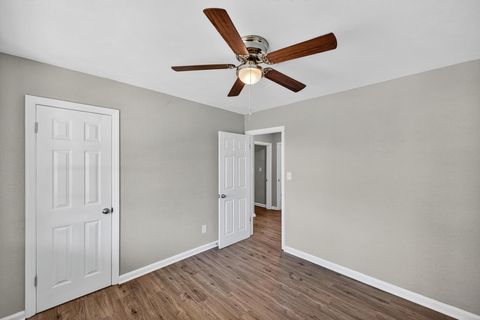 Tiny photo for 500 Tennessee Avenue, New Ellenton, SC 29809 (MLS # 220341)