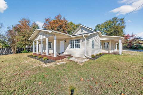 Tiny photo for 500 Tennessee Avenue, New Ellenton, SC 29809 (MLS # 220341)