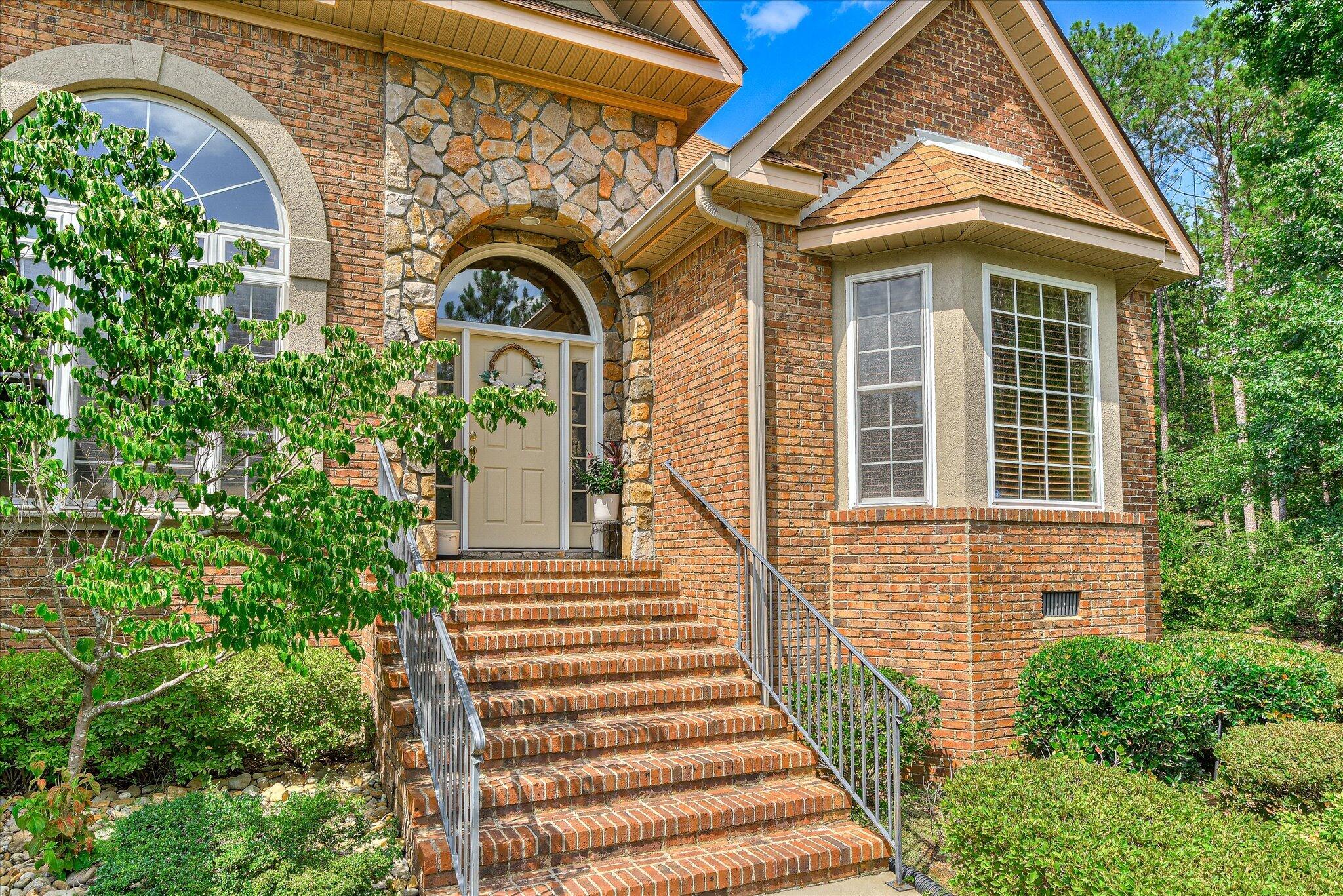 1062 Longstreet Place