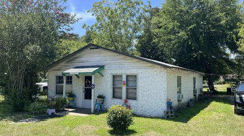 19897 Solomon Blatt Avenue Blackville SC 29817