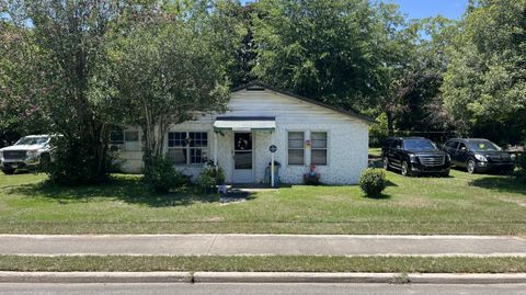 Tiny photo for 19897 Solomon Blatt Avenue, Blackville, SC 29817 (MLS # 218749)