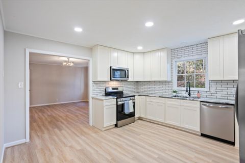 Tiny photo for 5 Rosemary Drive, Aiken, SC 29803 (MLS # 221354)