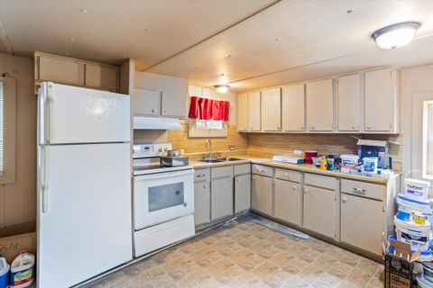 Tiny photo for 92 Alex Lane, Bamberg, SC 29003 (MLS # 218353)