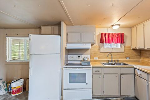 Tiny photo for 92 Alex Lane, Bamberg, SC 29003 (MLS # 218353)