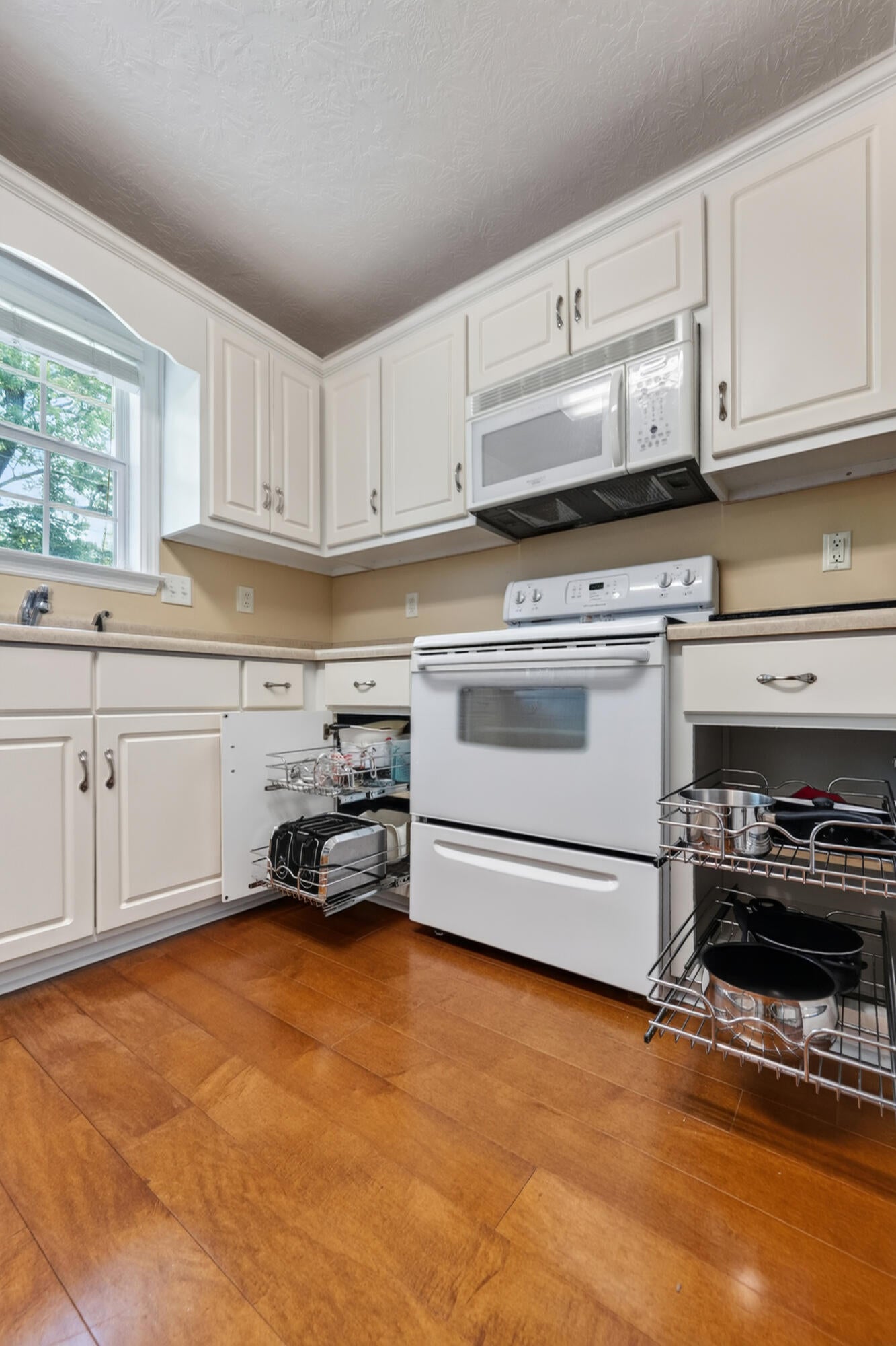1165 Carriage Drive