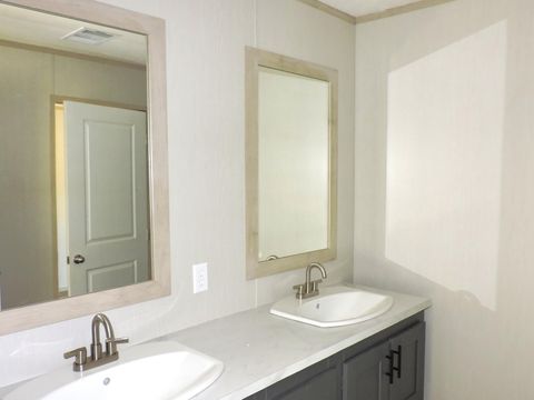 Tiny photo for 818 White Pond Road, Williston, SC 29853 (MLS # 216279)