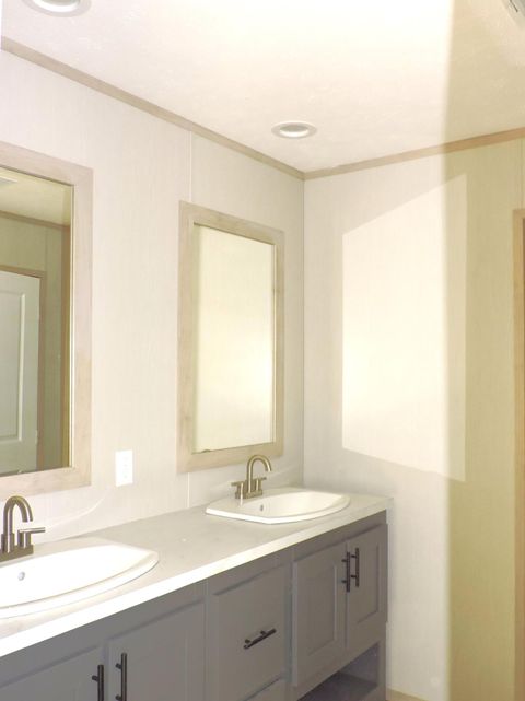 Tiny photo for 818 White Pond Road, Williston, SC 29853 (MLS # 216279)