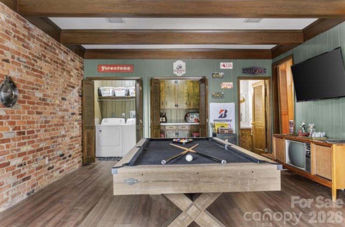 511 Marlboro Street NE