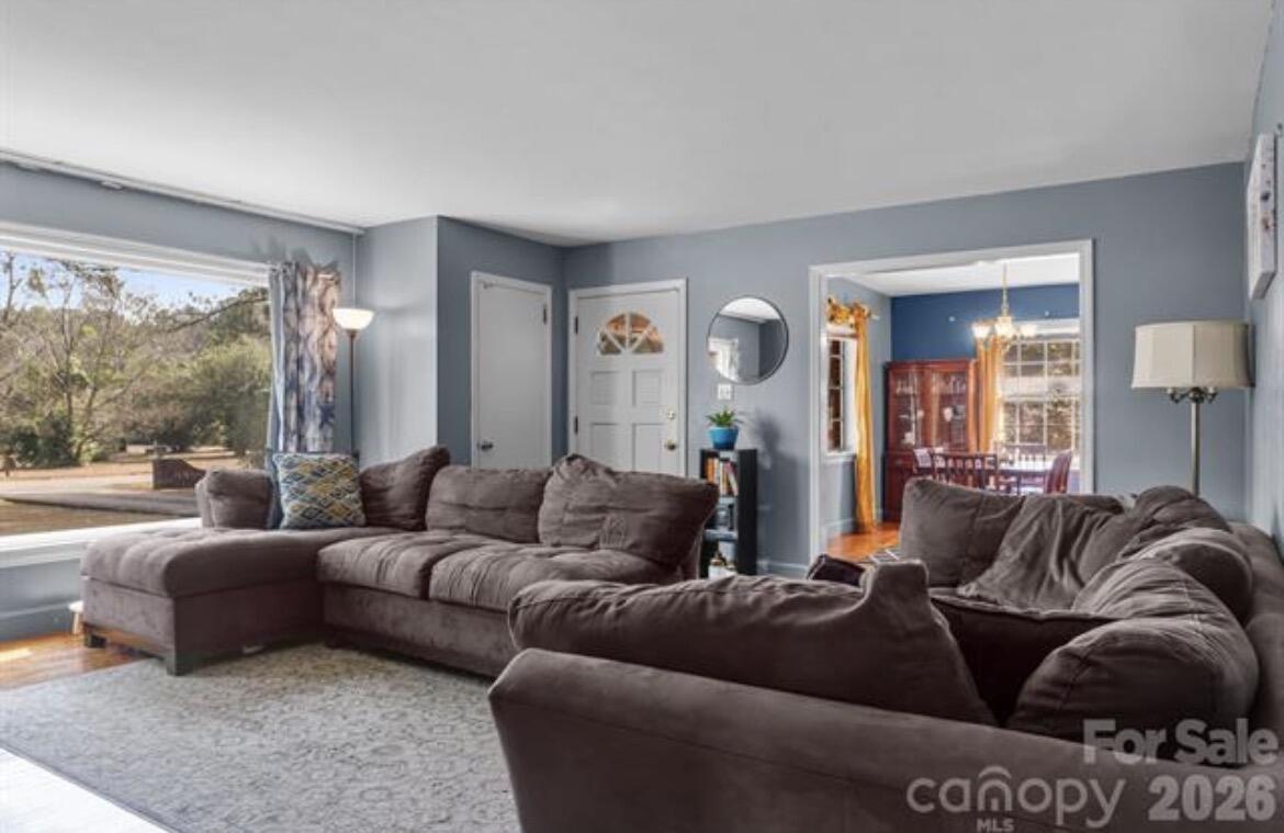 511 Marlboro Street NE