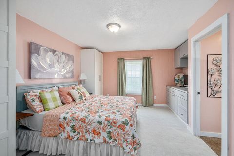 Tiny photo for 241 Berkley Street SE, Aiken, SC 29801 (MLS # 219296)