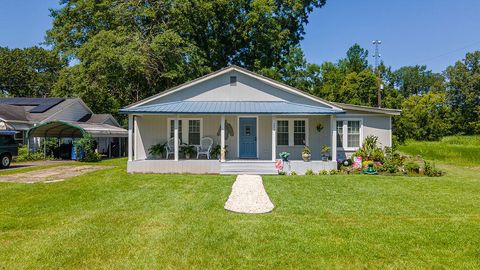 Tiny photo for 241 Berkley Street SE, Aiken, SC 29801 (MLS # 219296)
