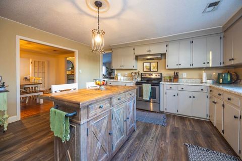 Tiny photo for 664 U.S. 378, Edgefield, SC 29824 (MLS # 221807)