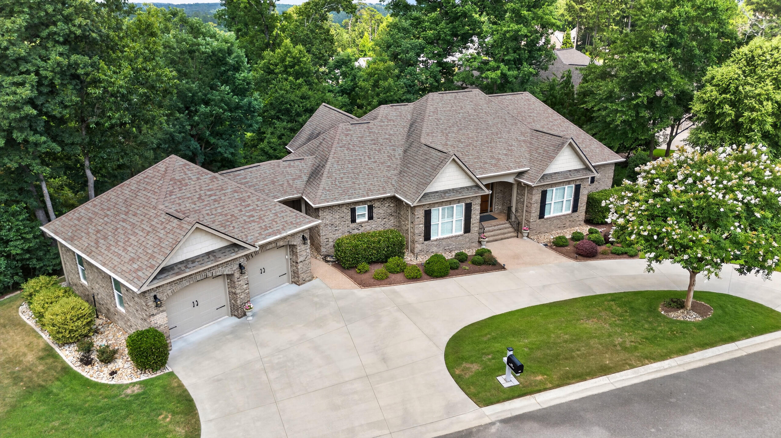 156 Quiet Oak Court