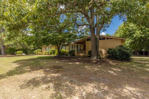 Single Family Residence in Aiken SC 211 Lindsey Drive 2.jpg